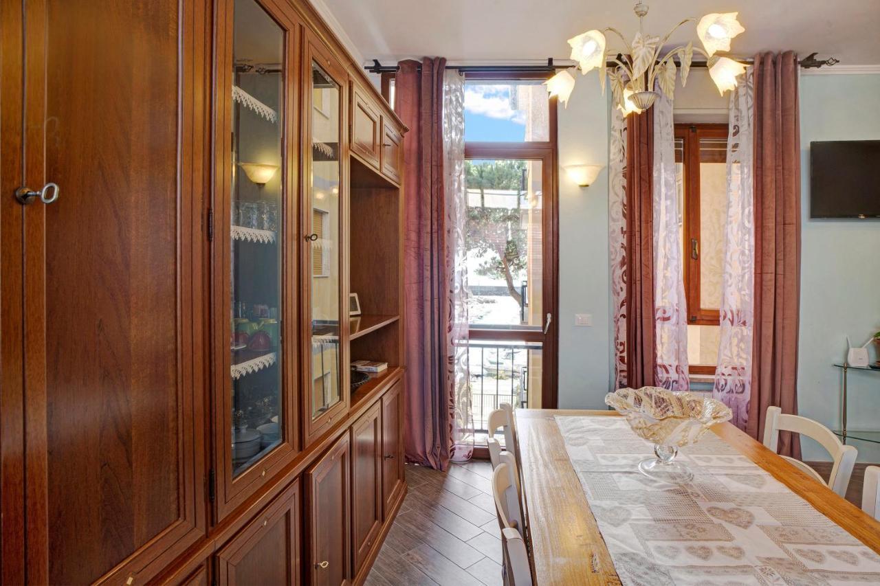 Casa Laura Elena Apartment San Bartolomeo Al Mare Bagian luar foto