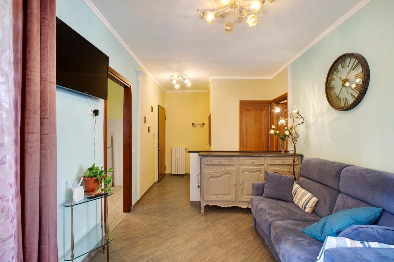 Casa Laura Elena Apartment San Bartolomeo Al Mare Bagian luar foto